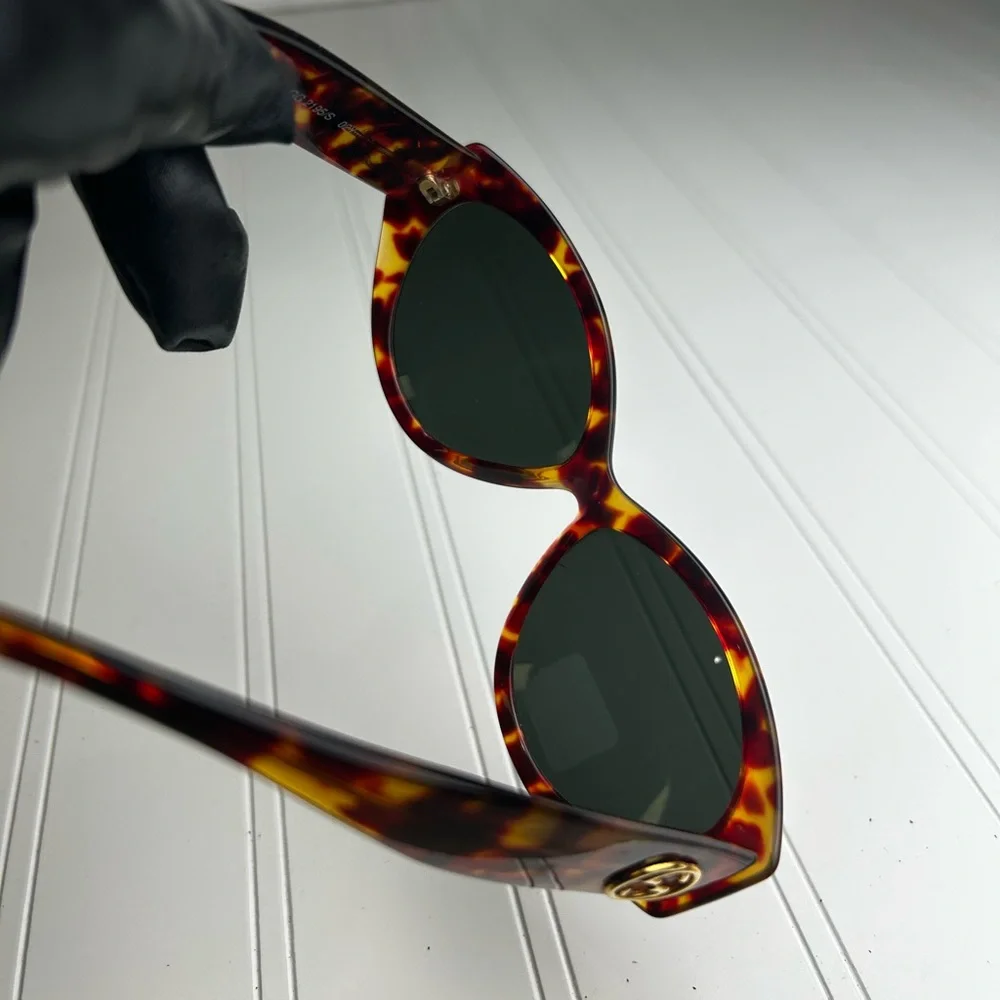 Gucci Womenโs Leopard Tortoise Double G Wrap Sunglasses - Picture 14 of 15